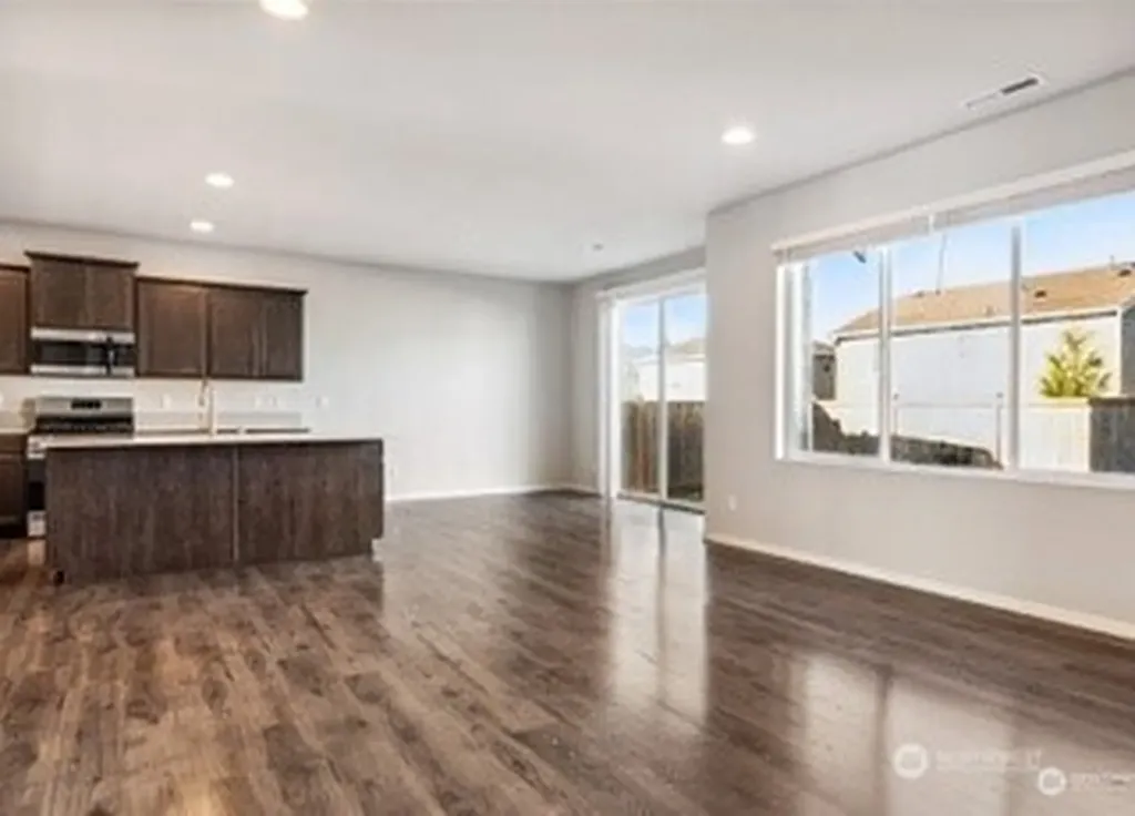 6930 Oleander Ave NE Lacey WA 98516