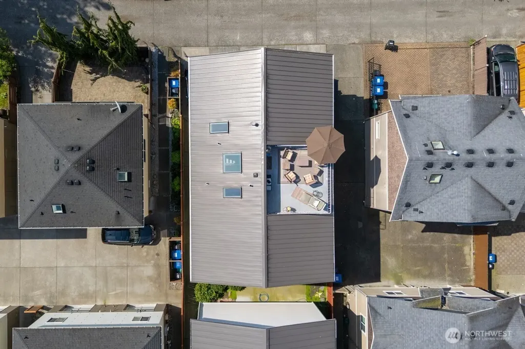 2443 55th Avenue SW Seattle WA 98116