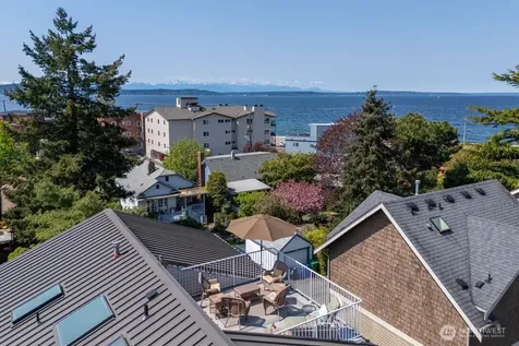 2443 55th Avenue SW Seattle WA 98116