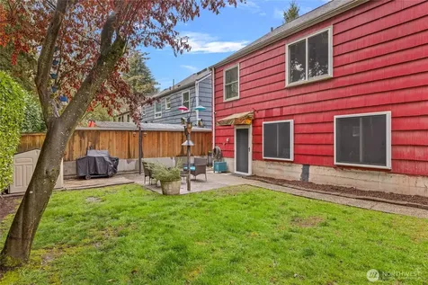 10850 26th Avenue S Seattle WA 98168