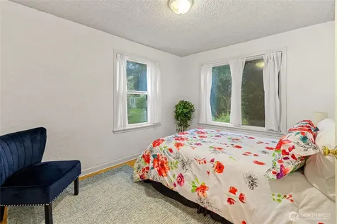 10850 26th Avenue S Seattle WA 98168