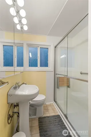 10850 26th Avenue S Seattle WA 98168