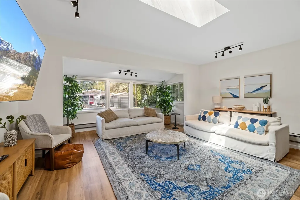 8252 Beach Way Drive Blaine WA 98230