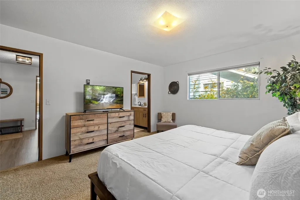 8252 Beach Way Drive Blaine WA 98230