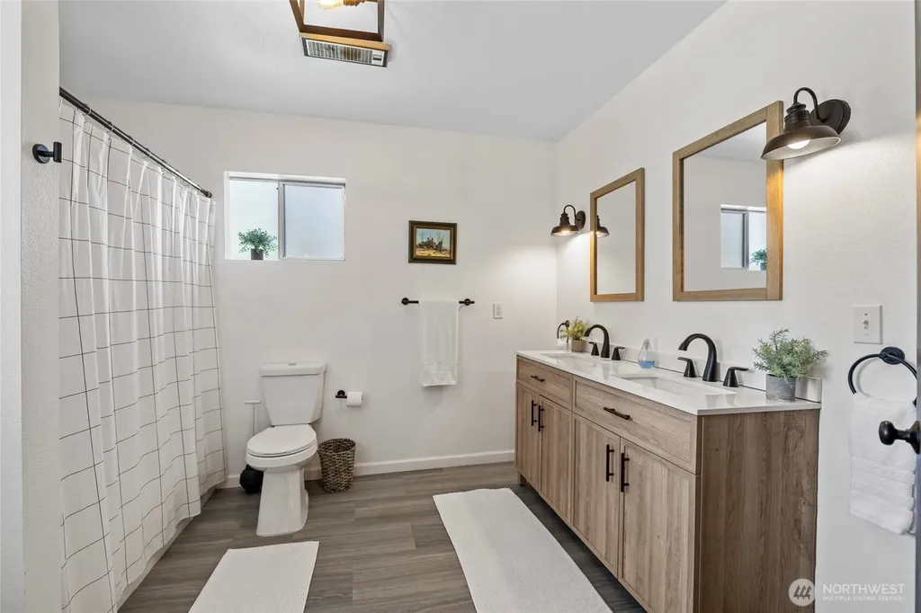 8252 Beach Way Drive Blaine WA 98230