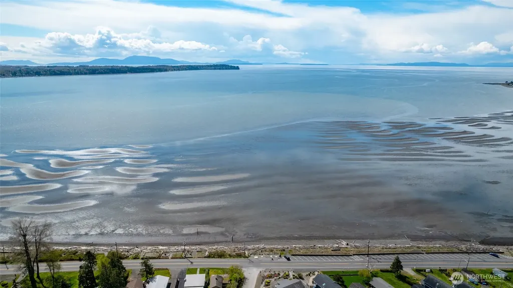 8252 Beach Way Drive Blaine WA 98230