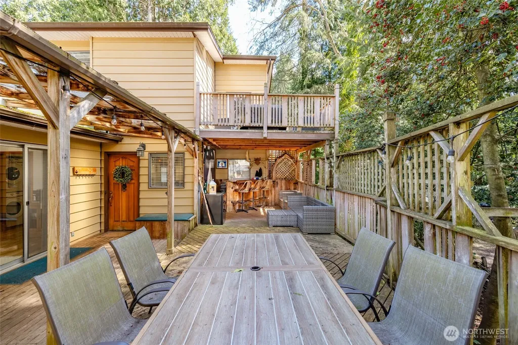8252 Beach Way Drive Blaine WA 98230