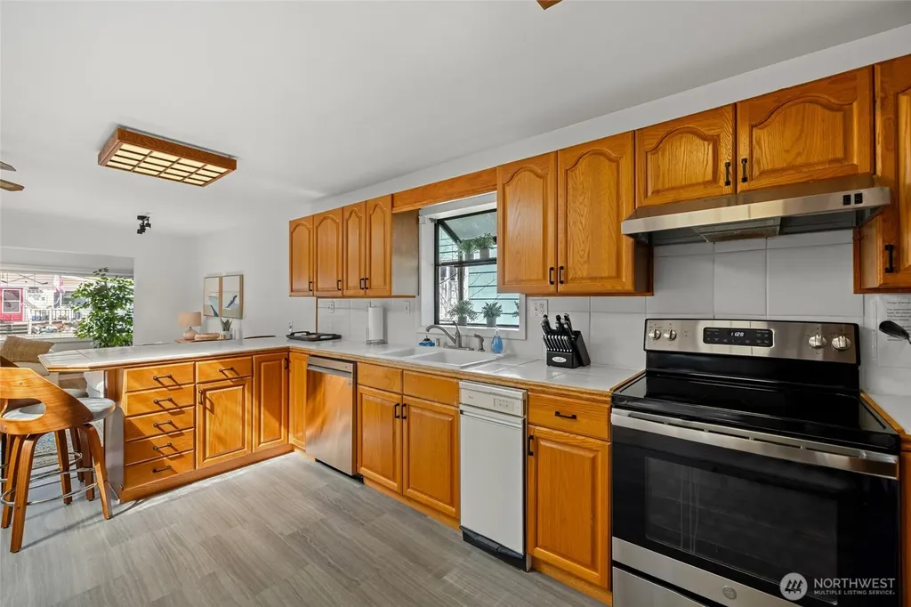 8252 Beach Way Drive Blaine WA 98230