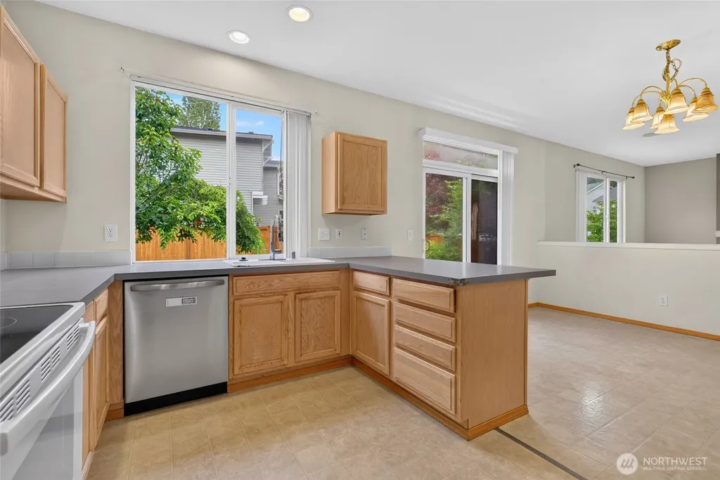 15106 48th Avenue SE Everett WA 98208