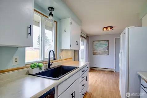 908 S 20th Mount Vernon WA 98274