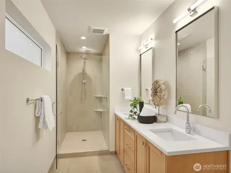 1410 N 47th Street Seattle WA 98103