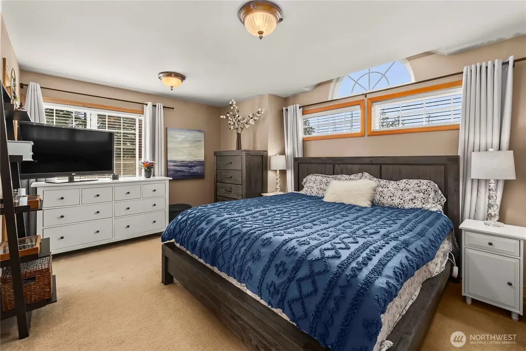 3844 Legacy Drive NE Olympia WA 98516