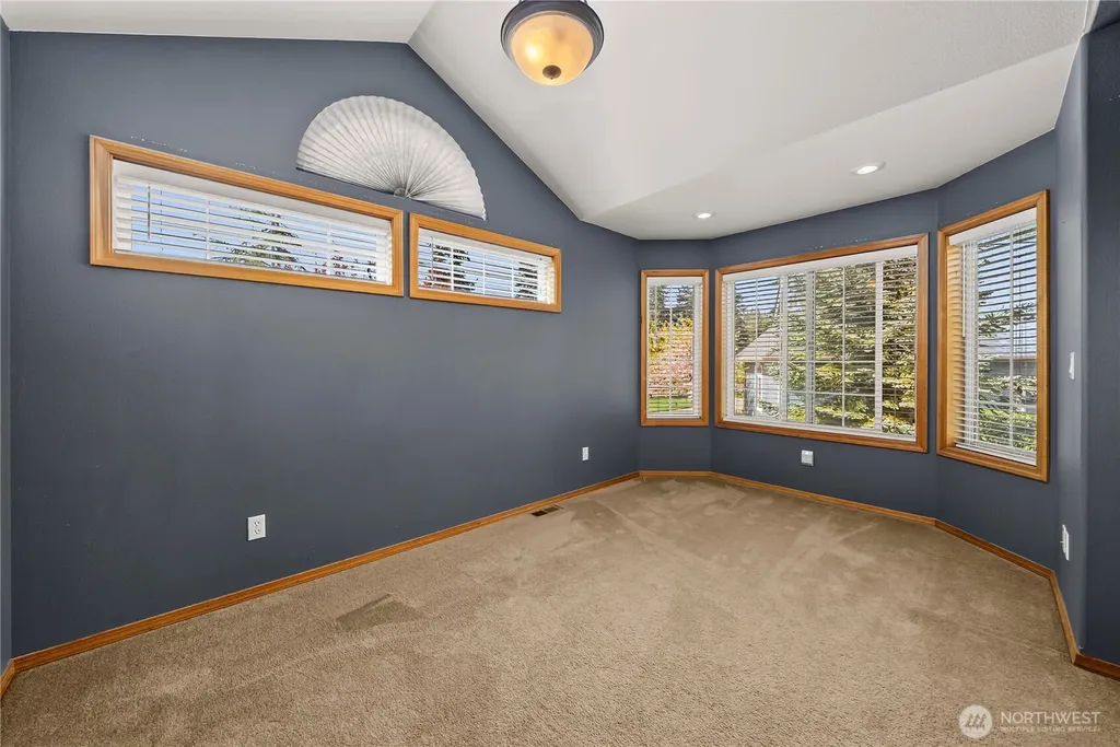 3844 Legacy Drive NE Olympia WA 98516