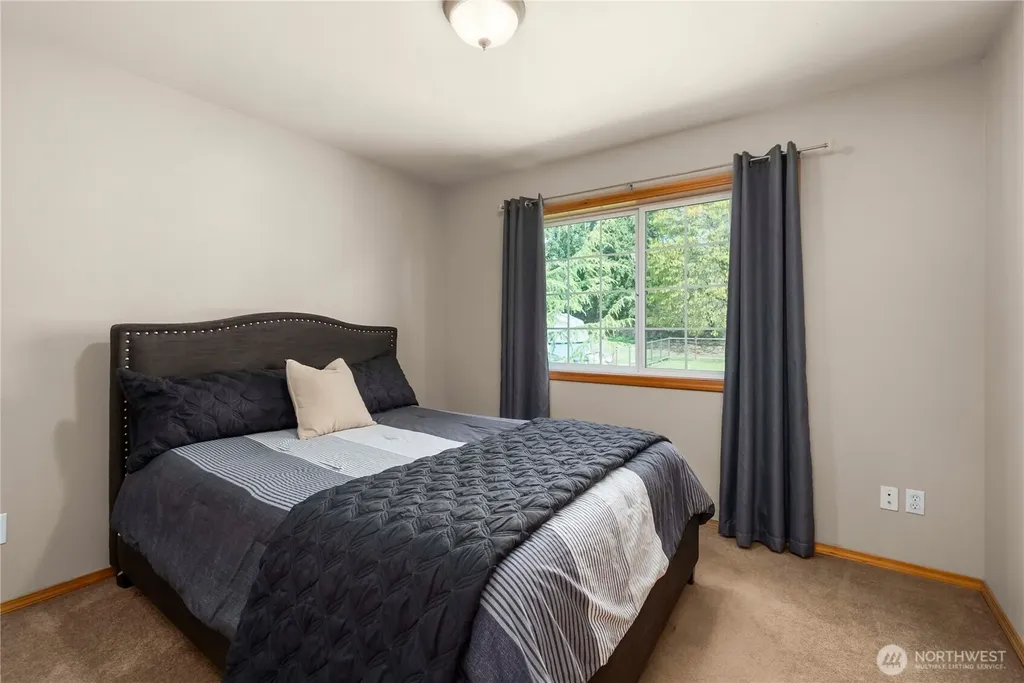 3844 Legacy Drive NE Olympia WA 98516