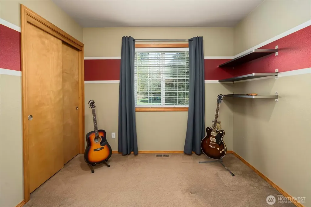 3844 Legacy Drive NE Olympia WA 98516