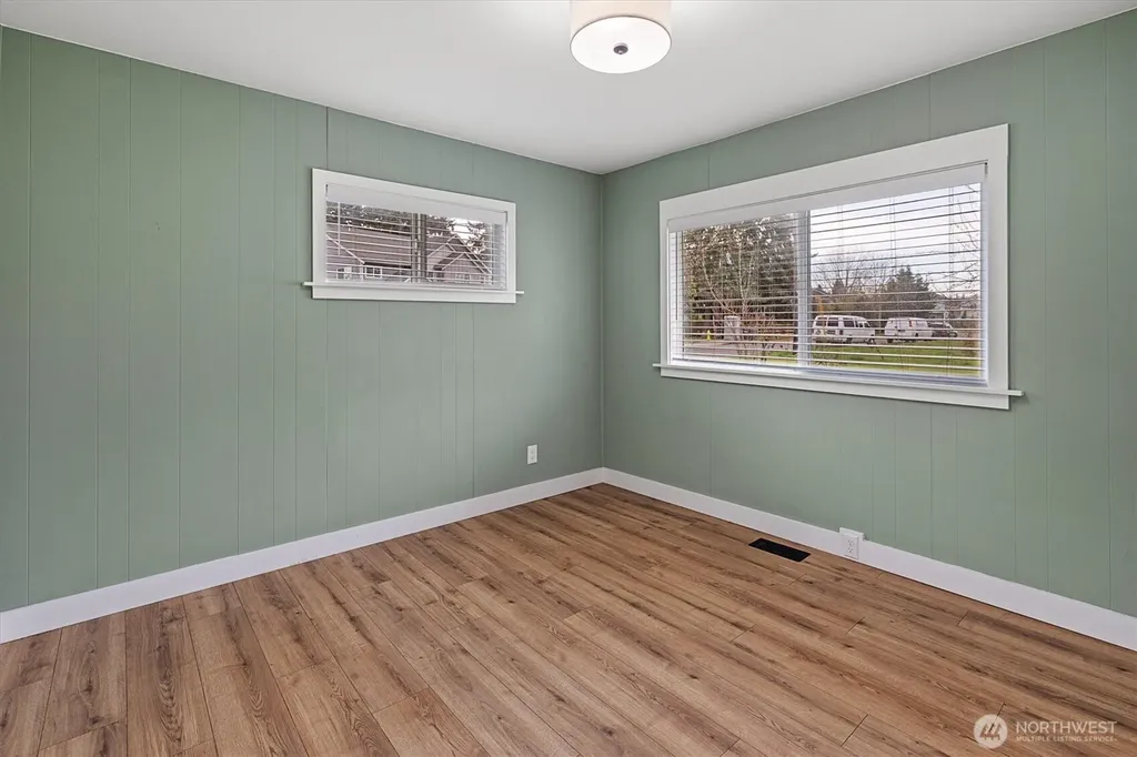 502 19th Street NW Puyallup WA 98371