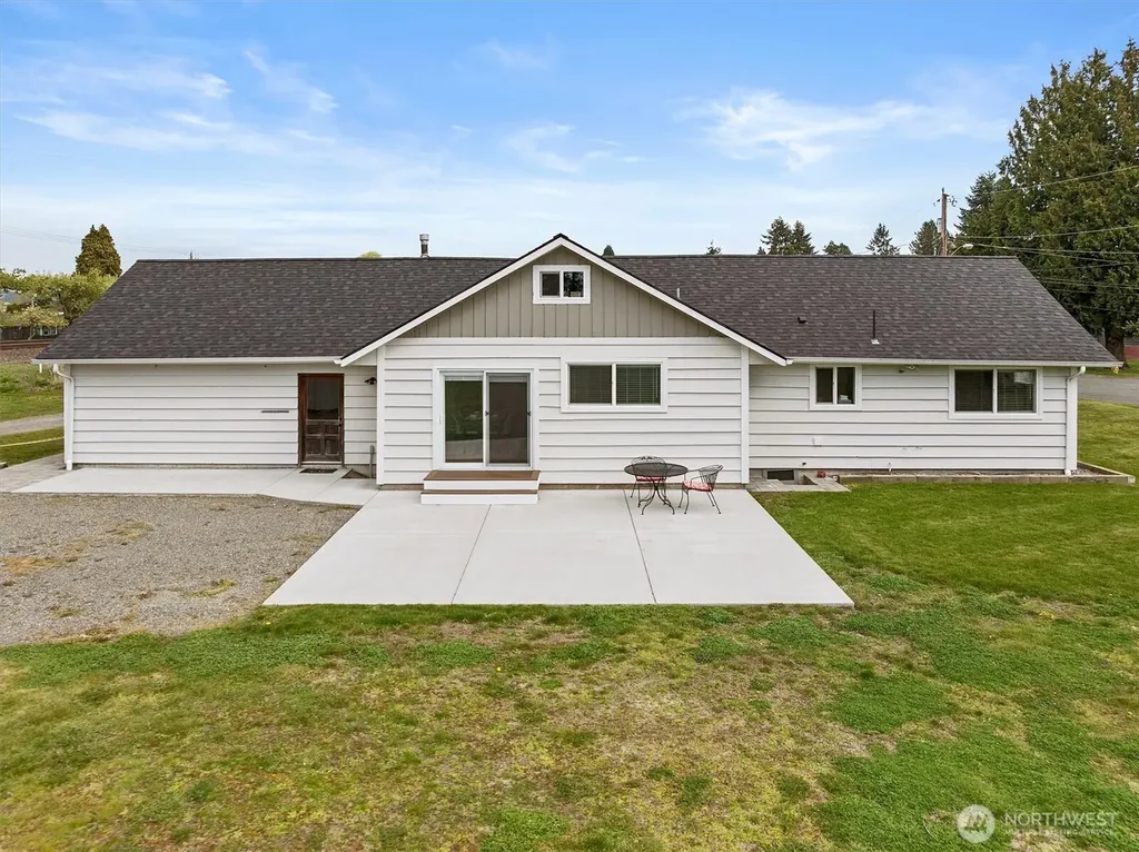 502 19th Street NW Puyallup WA 98371