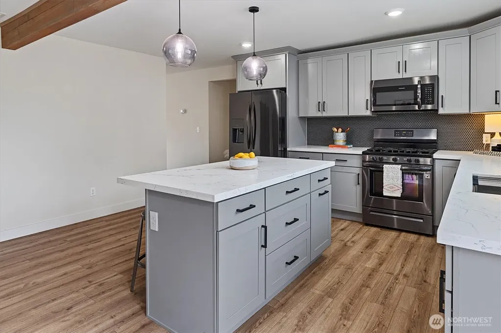 502 19th Street NW Puyallup WA 98371