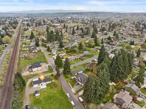 502 19th Street NW Puyallup WA 98371