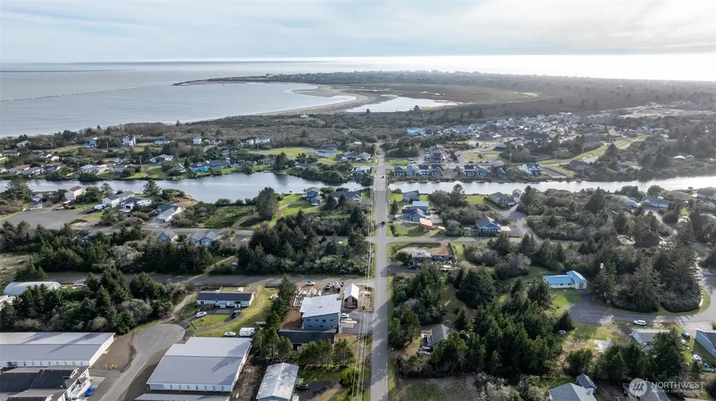 262 Oyhut Bay Boulevard SW Ocean Shores WA 98569