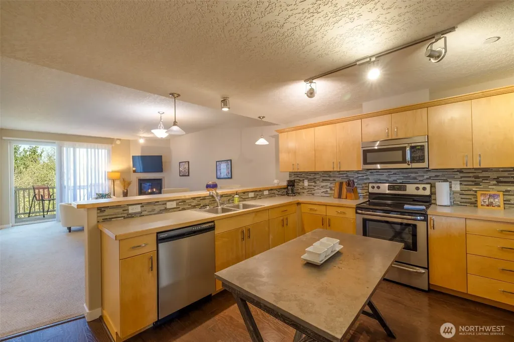 262 Oyhut Bay Boulevard SW Ocean Shores WA 98569