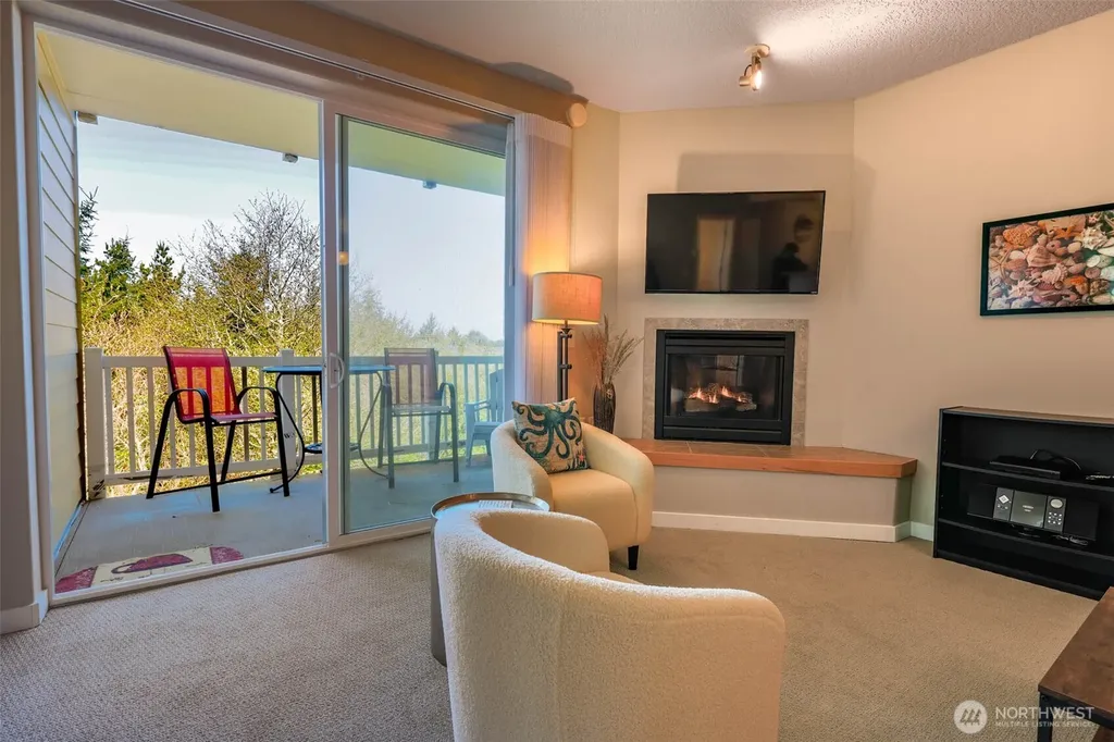 262 Oyhut Bay Boulevard SW Ocean Shores WA 98569