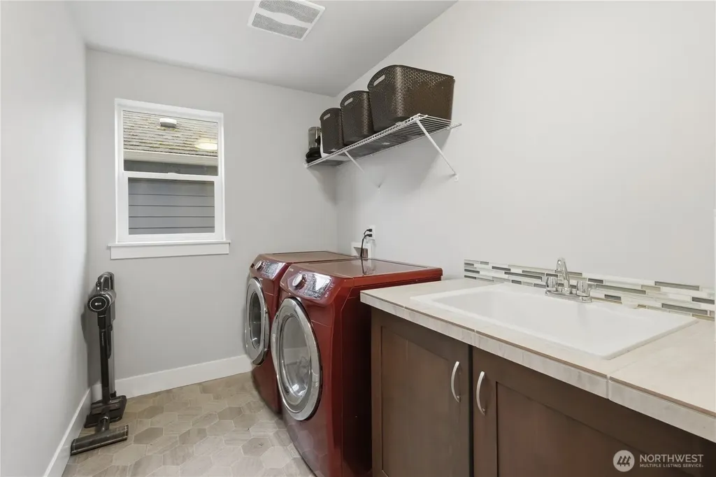 12004 90th Avenue Ct E Puyallup WA 98373