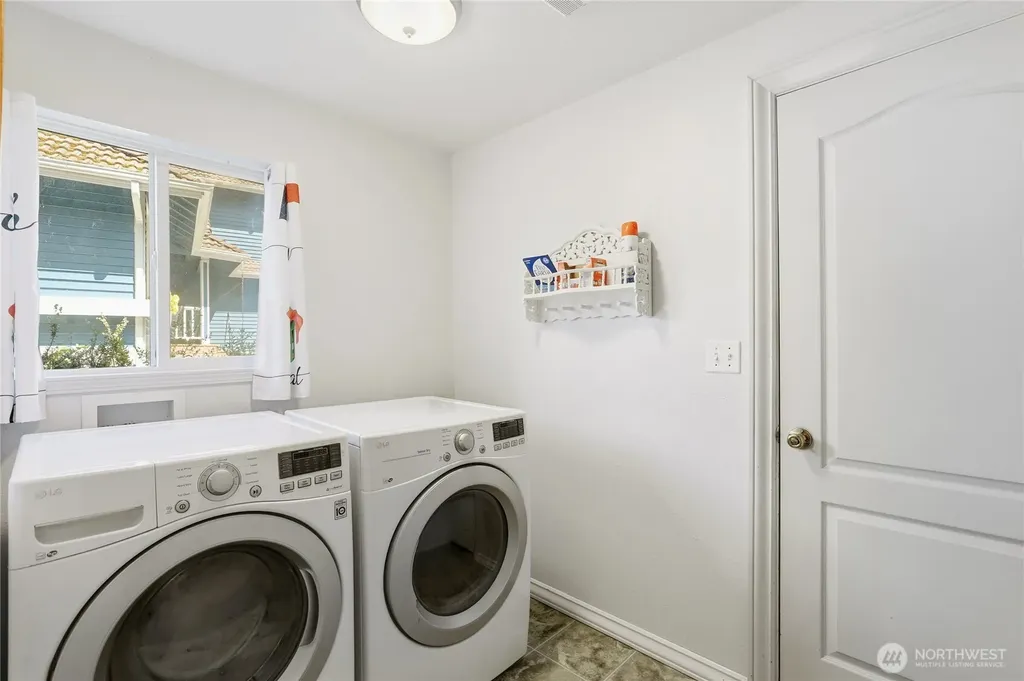 21 E Michelle Court Union WA 98592