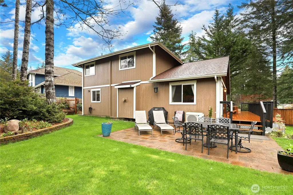21 E Michelle Court Union WA 98592