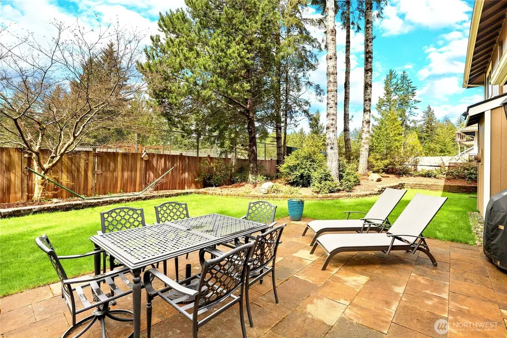 21 E Michelle Court Union WA 98592
