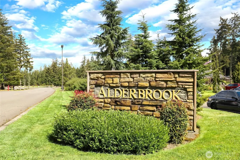 21 E Michelle Court Union WA 98592