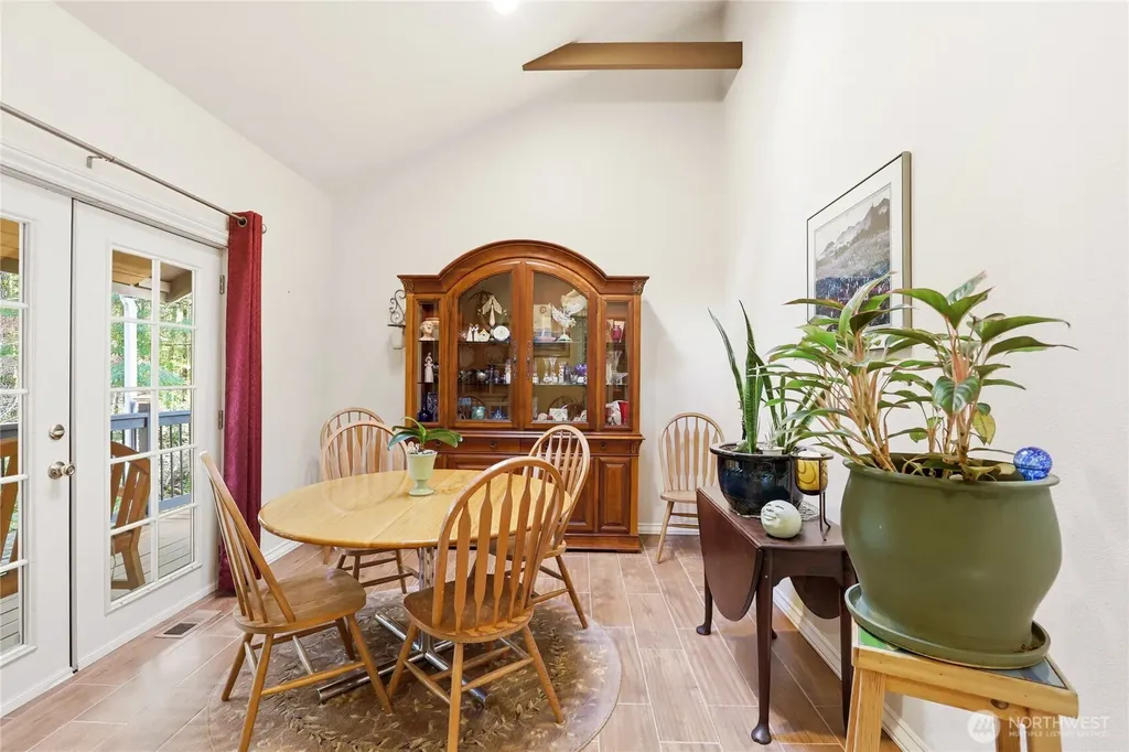21 E Michelle Court Union WA 98592