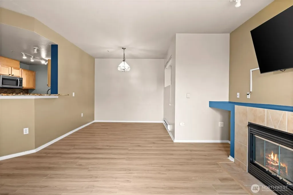 6137 Hazel Loop SE Auburn WA 98092