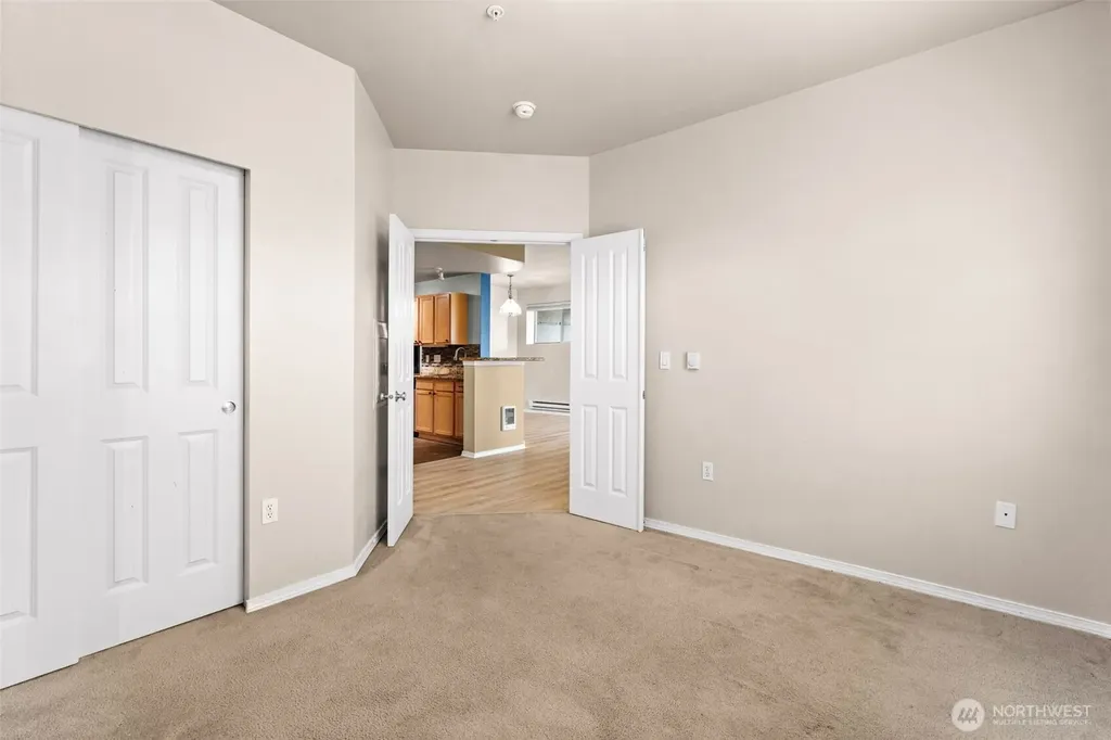 6137 Hazel Loop SE Auburn WA 98092