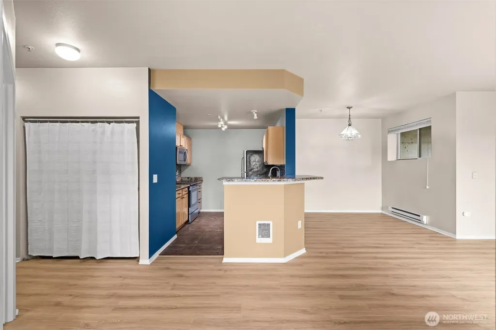 6137 Hazel Loop SE Auburn WA 98092
