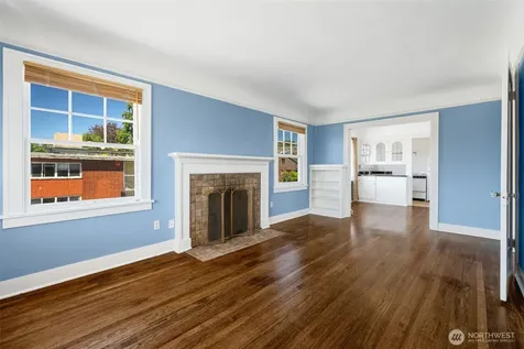 746 10th Avenue E Seattle WA 98102