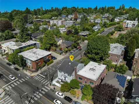 746 10th Avenue E Seattle WA 98102