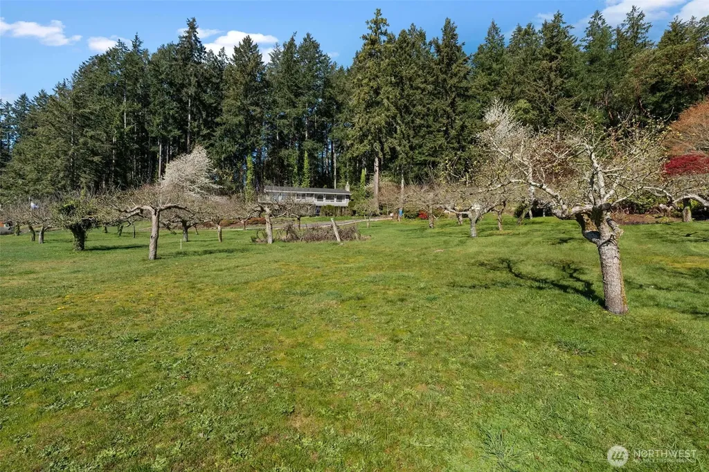 10427 Powell Drive NW Gig Harbor WA 98335
