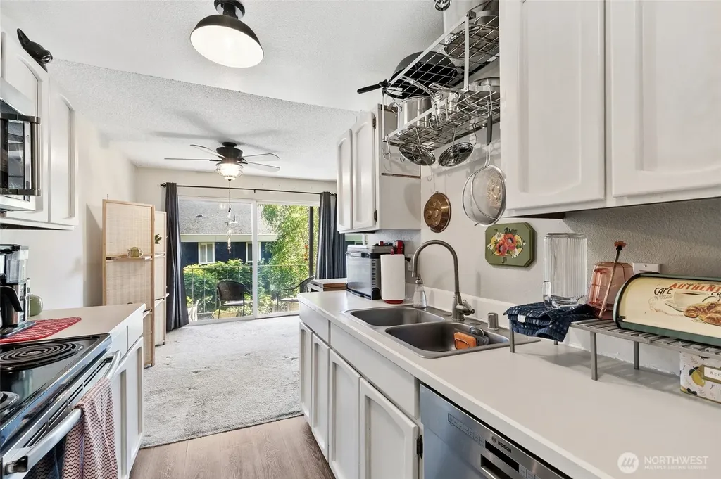 17430 Ambaum Boulevard S Seattle WA 98148