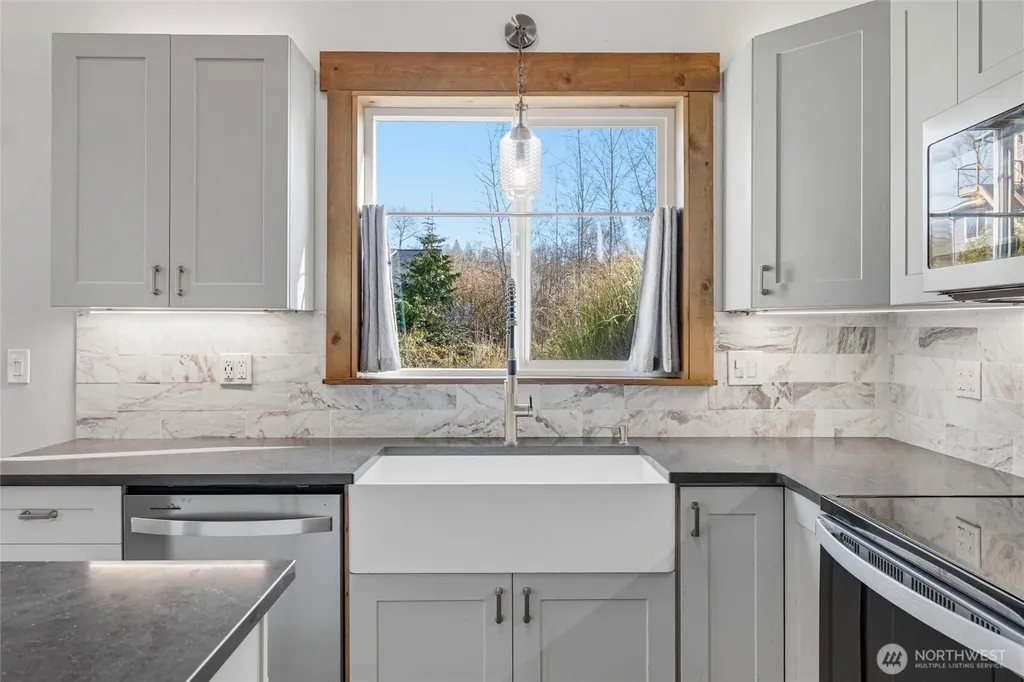 3224 Sunset Way Bellingham WA 98226