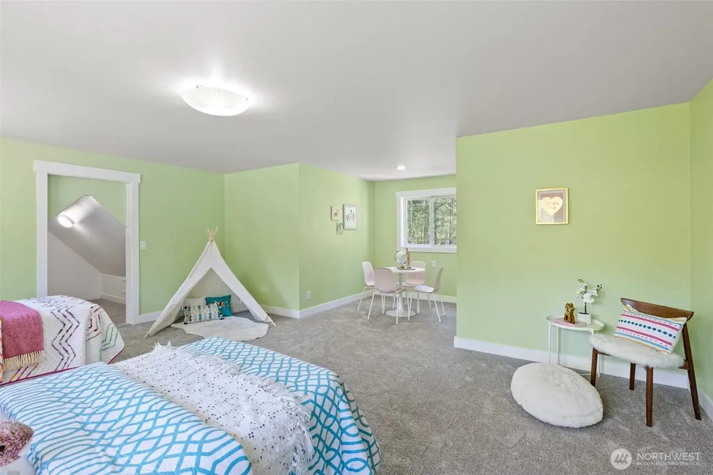 39603 18th Avenue S Roy WA 98580