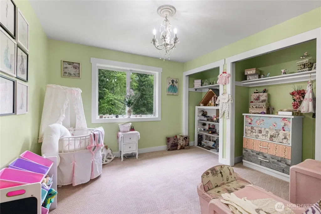 39603 18th Avenue S Roy WA 98580