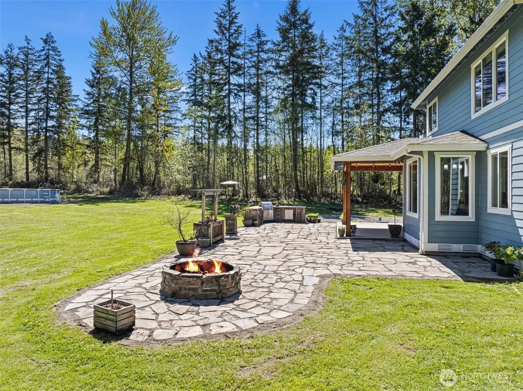 39603 18th Avenue S Roy WA 98580