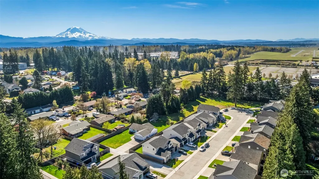 15224 106th Avenue E Puyallup WA 98374