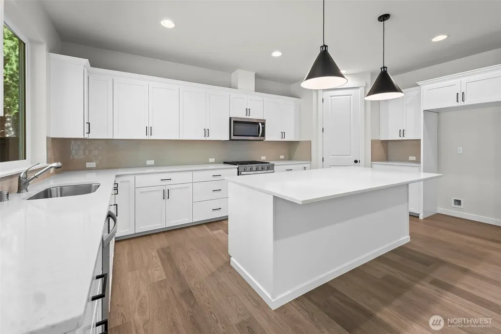 15224 106th Avenue E Puyallup WA 98374