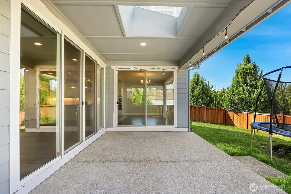 23607 SE 269th Court Maple Valley WA 98038