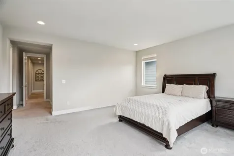 23607 SE 269th Court Maple Valley WA 98038