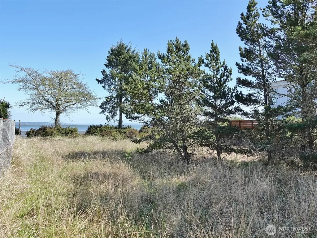 574 Chinook Avenue SE Ocean Shores WA 98569