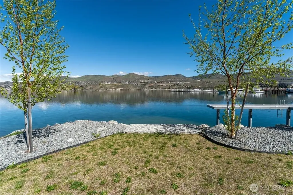 104 Bass Lane Chelan WA 98816