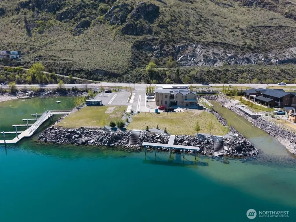 105 Bass Lane Chelan WA 98816